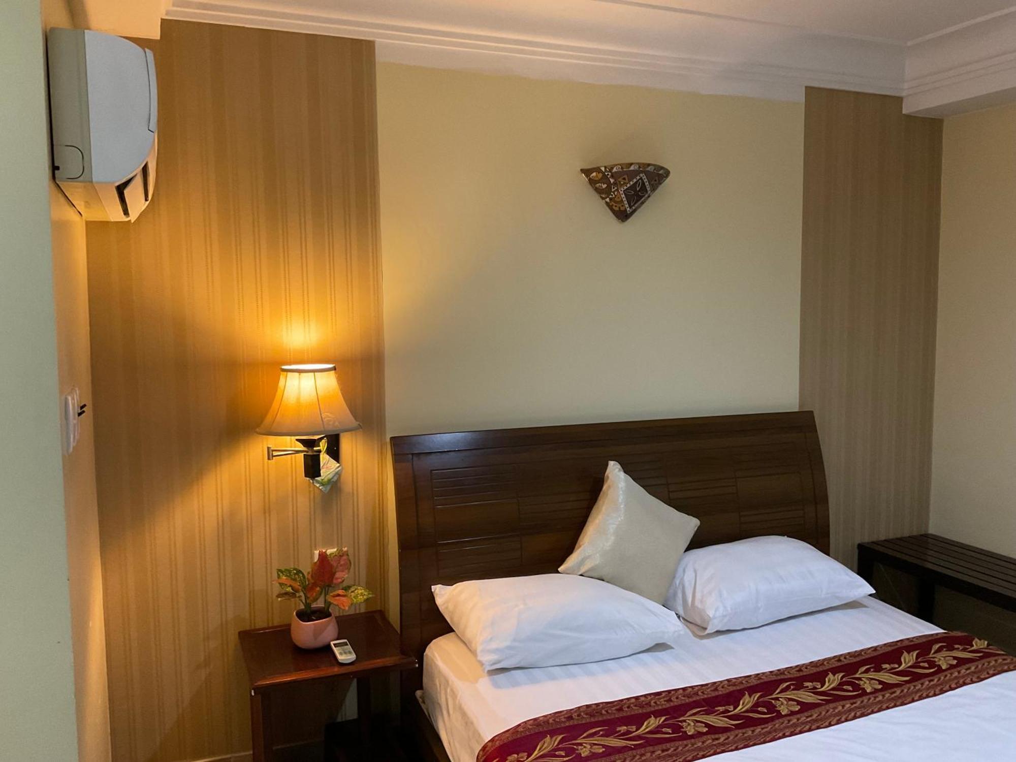 Khach San Minh Chau - Hoa Hung Hotel Ho Si Minh-város Kültér fotó